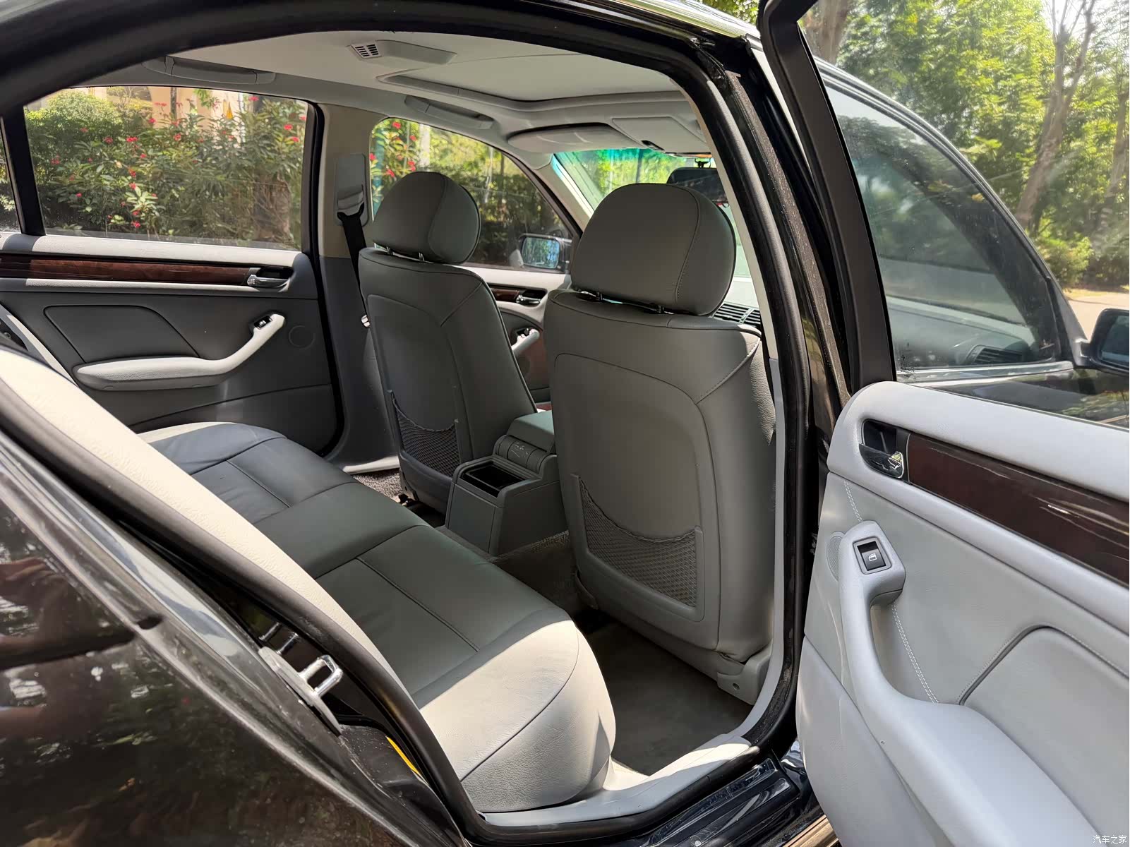 BMW 3 Series, 2005 10