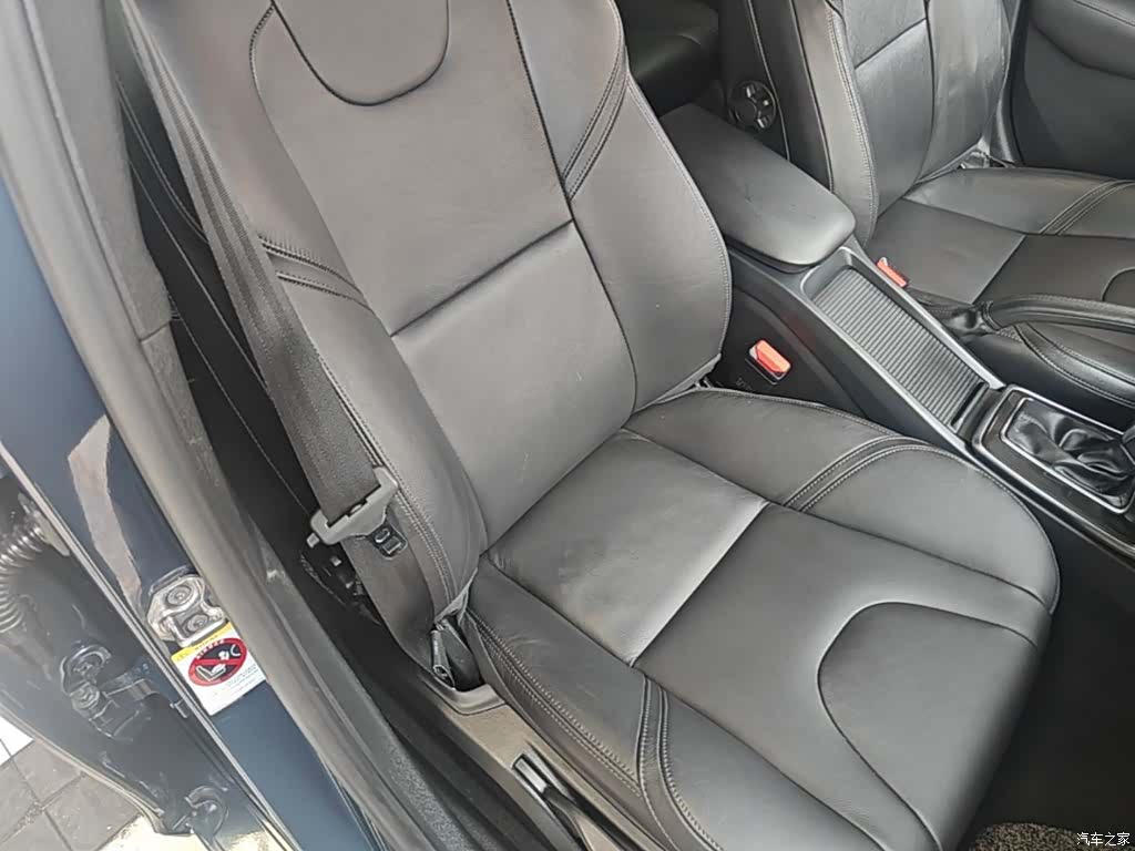 Volvo V40, 2017 25