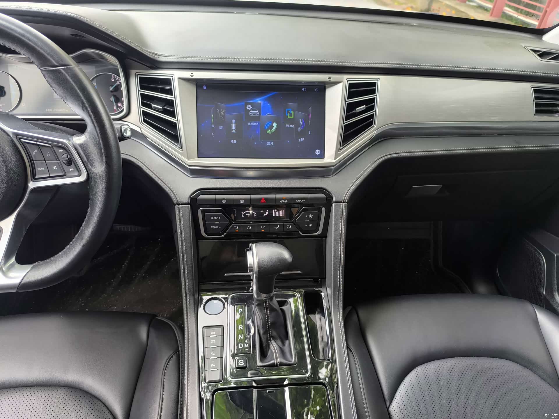 Zotye X7, 2018 15