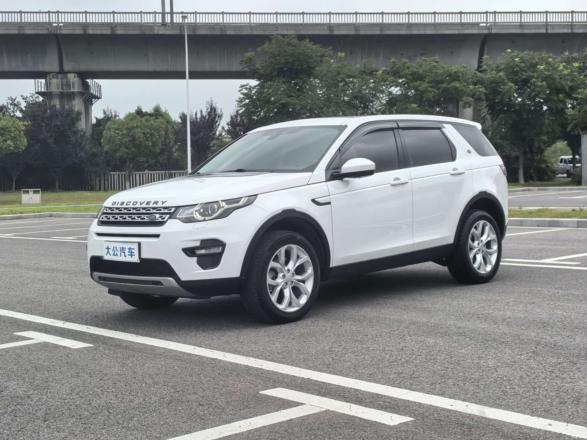 Land Rover Discovery, 2016 1
