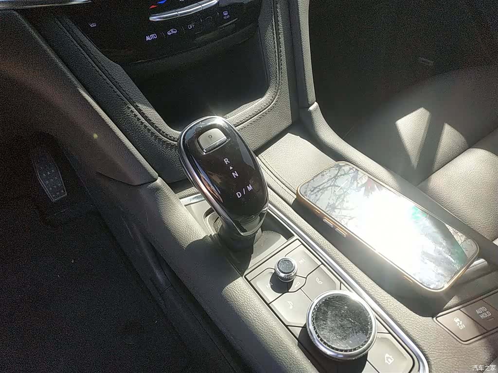 Cadillac XT5, 2022 14