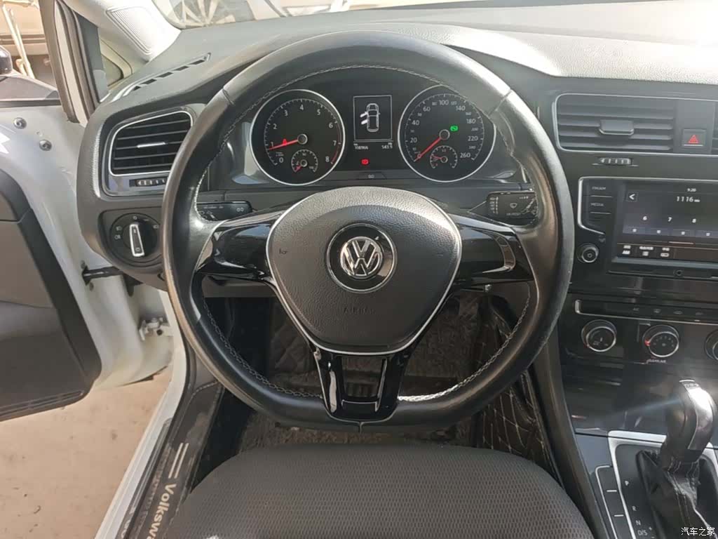 Volkswagen Golf, 2017 11