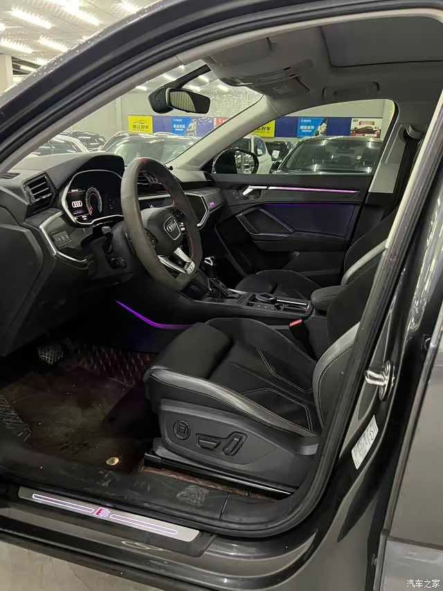 Audi Q3, 2022 4