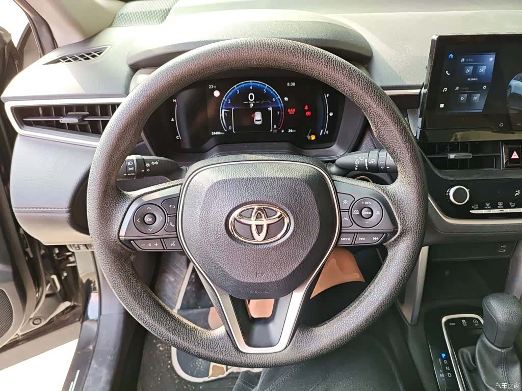 Toyota Frontlander, 2024 11