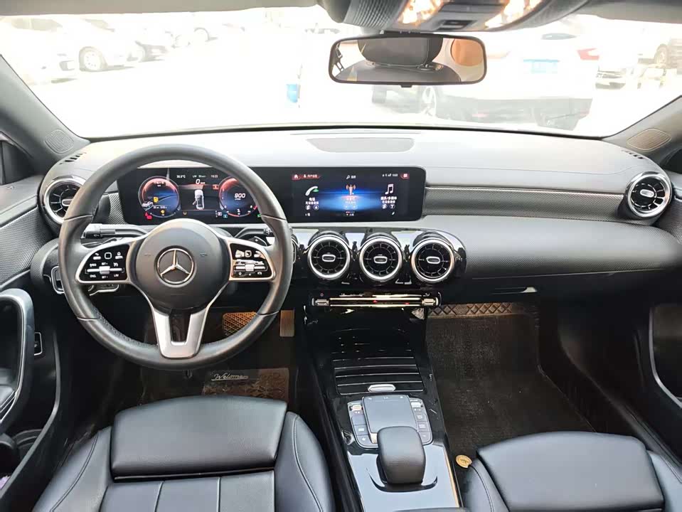 Mercedes-Benz Class A Mercedes-Benz Class A