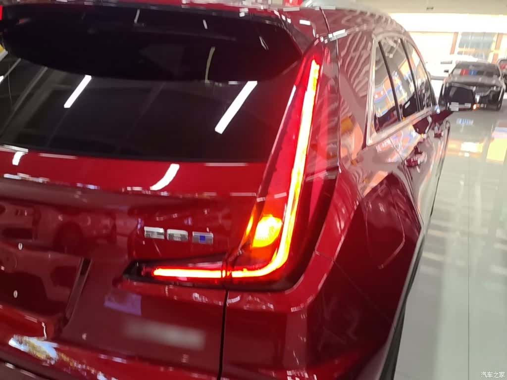 Cadillac XT4, 2024 8