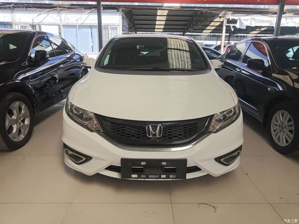 Honda Jade, 2015 3