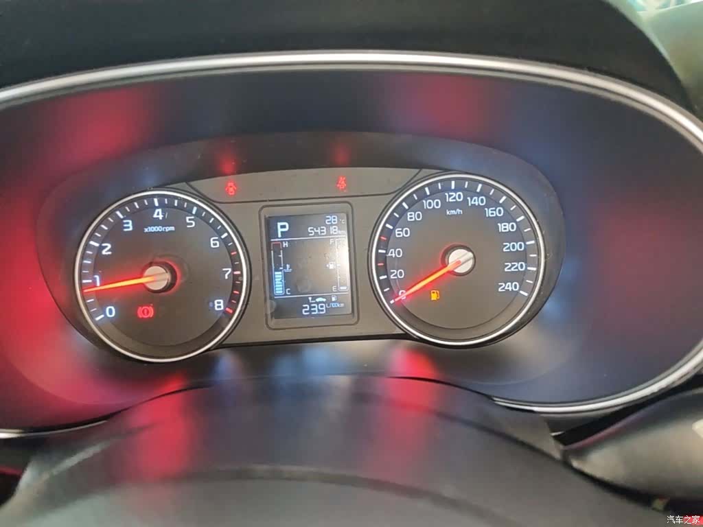 Kia KX3, 2015 12