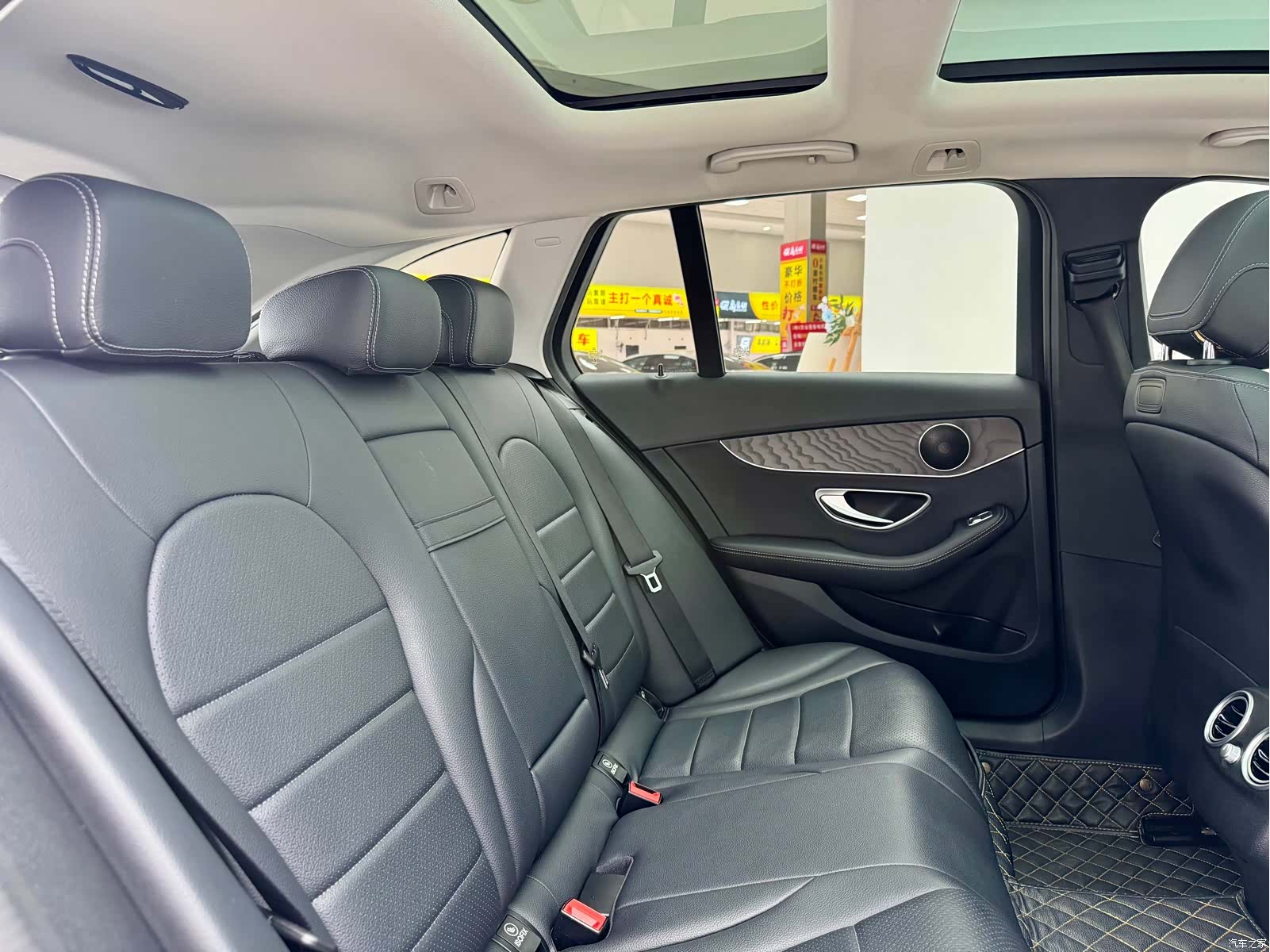 Mercedes-Benz C-Class, 2018 12