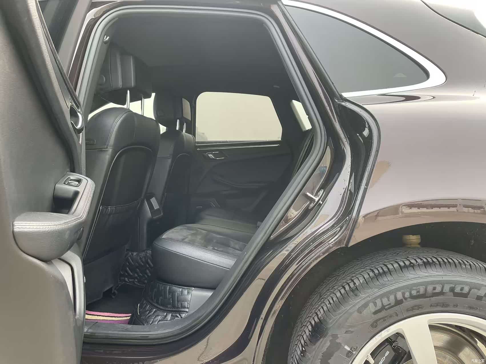 Porsche Macan, 2015 все фото