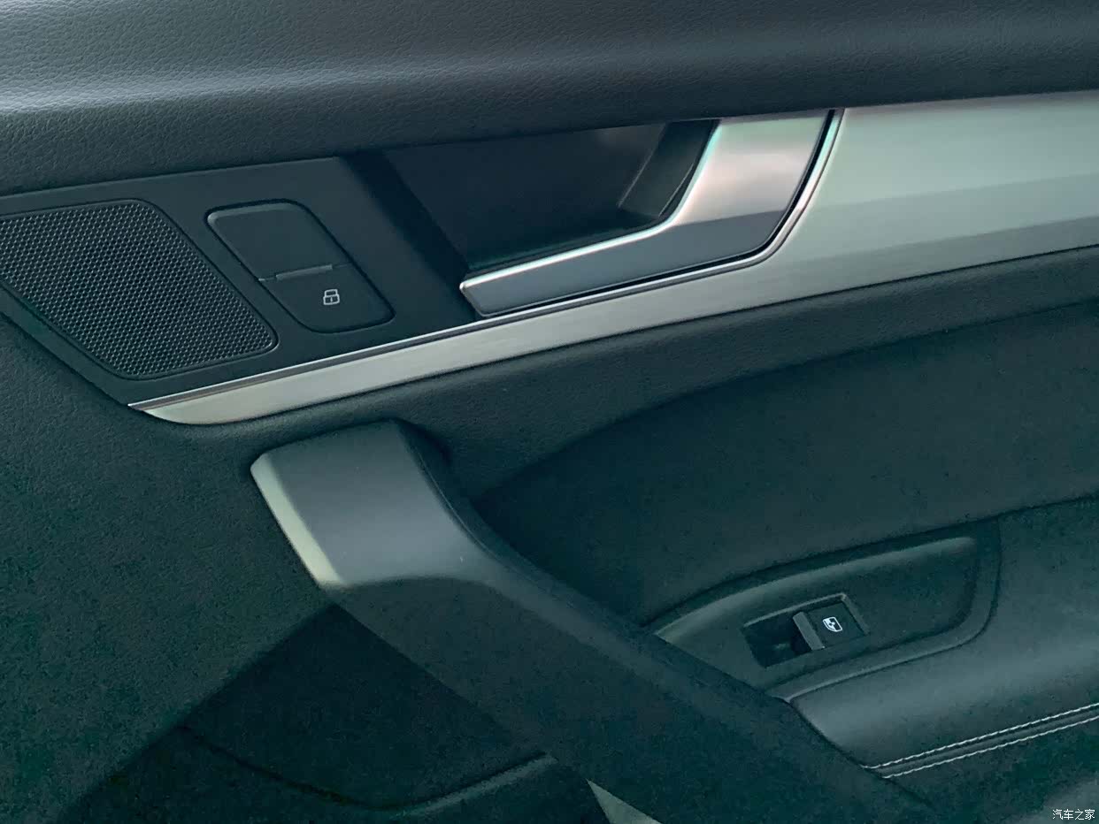 Audi Q5L, 2020 30