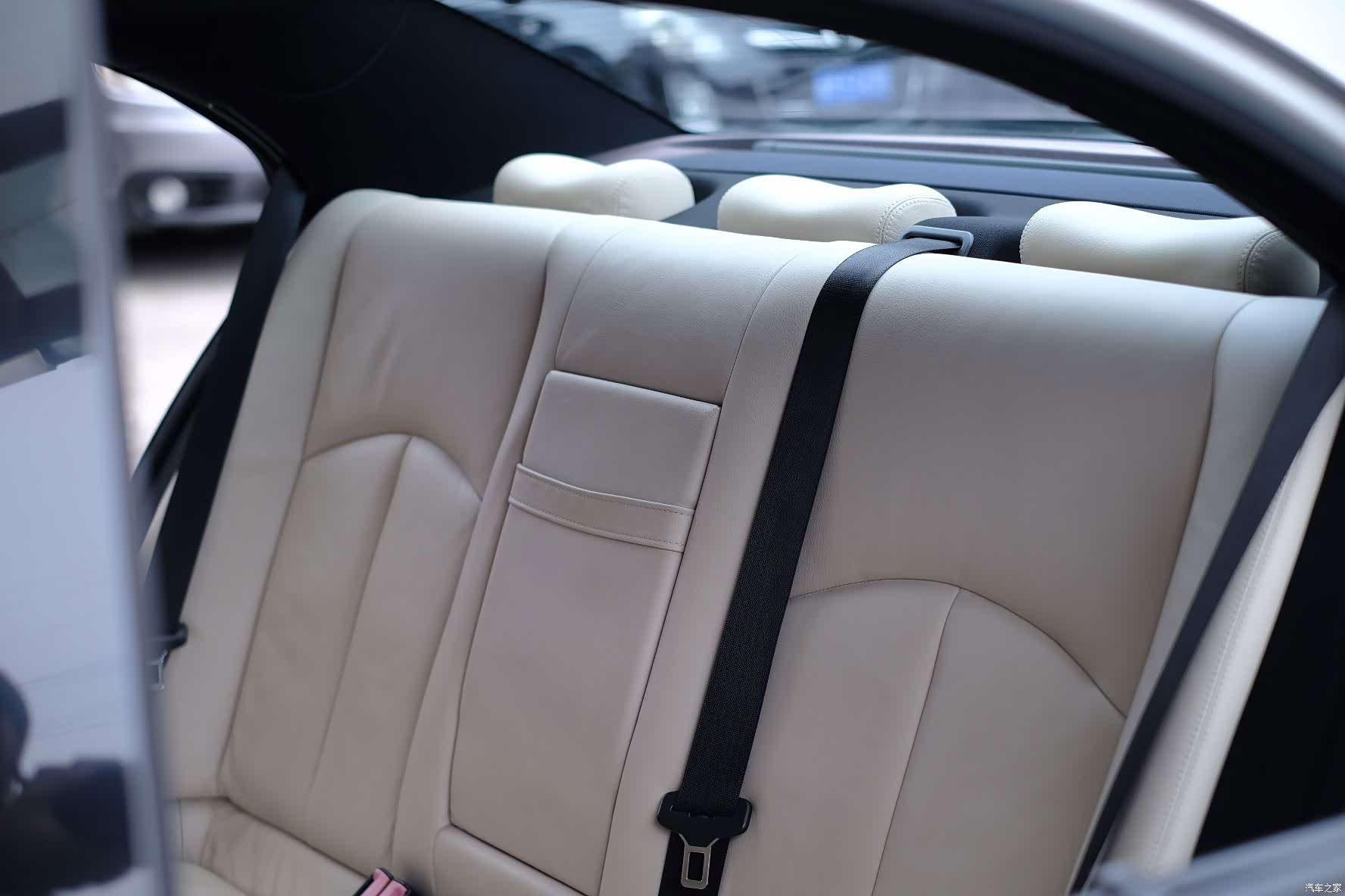 Mercedes-Benz E-Class, 2009 30