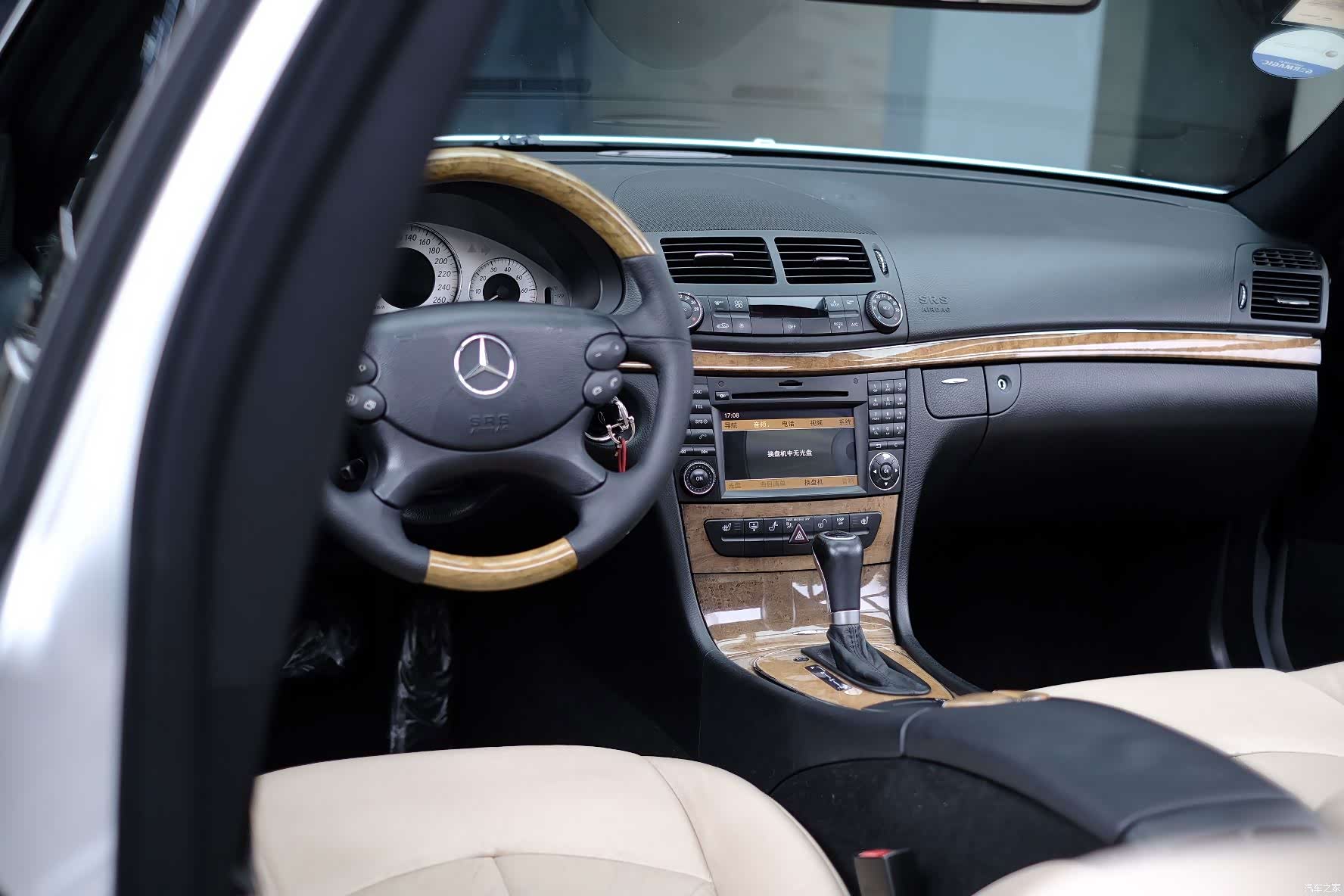Mercedes-Benz E-Class, 2009 56