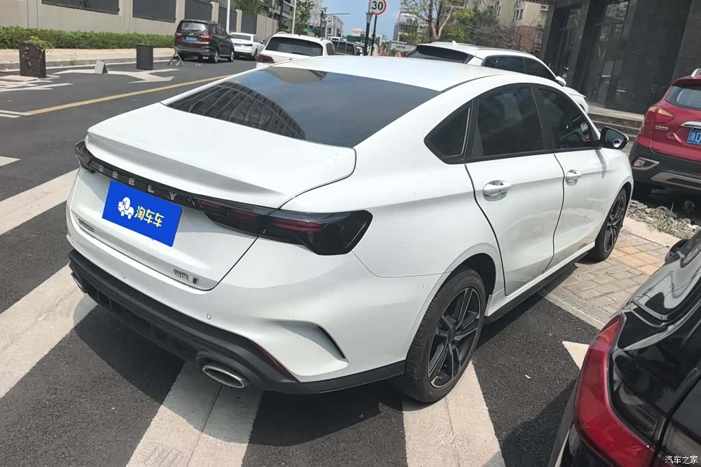 Geely Binray, 2025 3