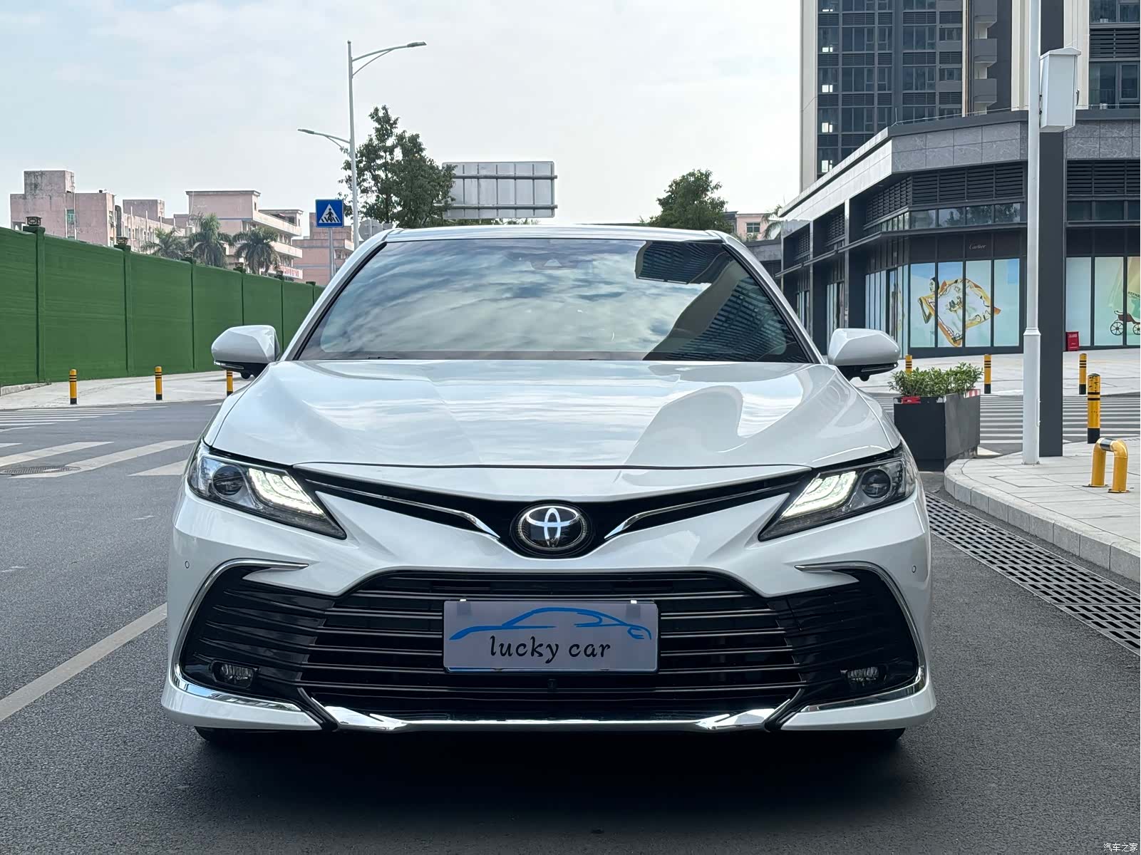 Toyota Camry, 2023 2