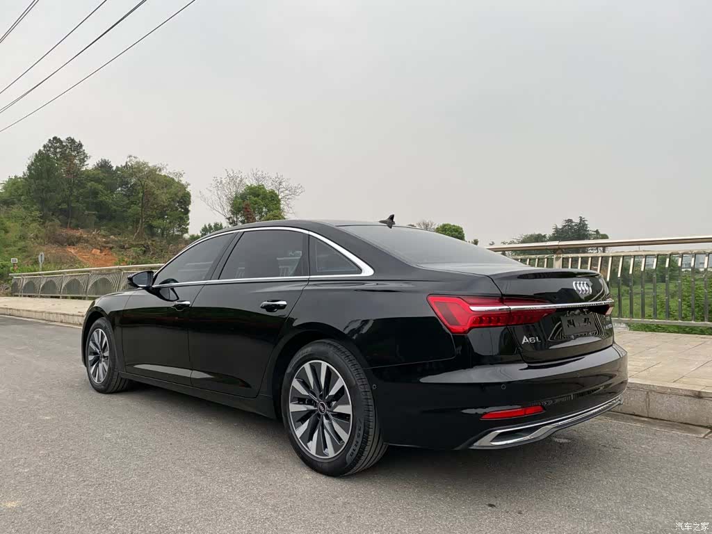 Audi A6L, 2022 3