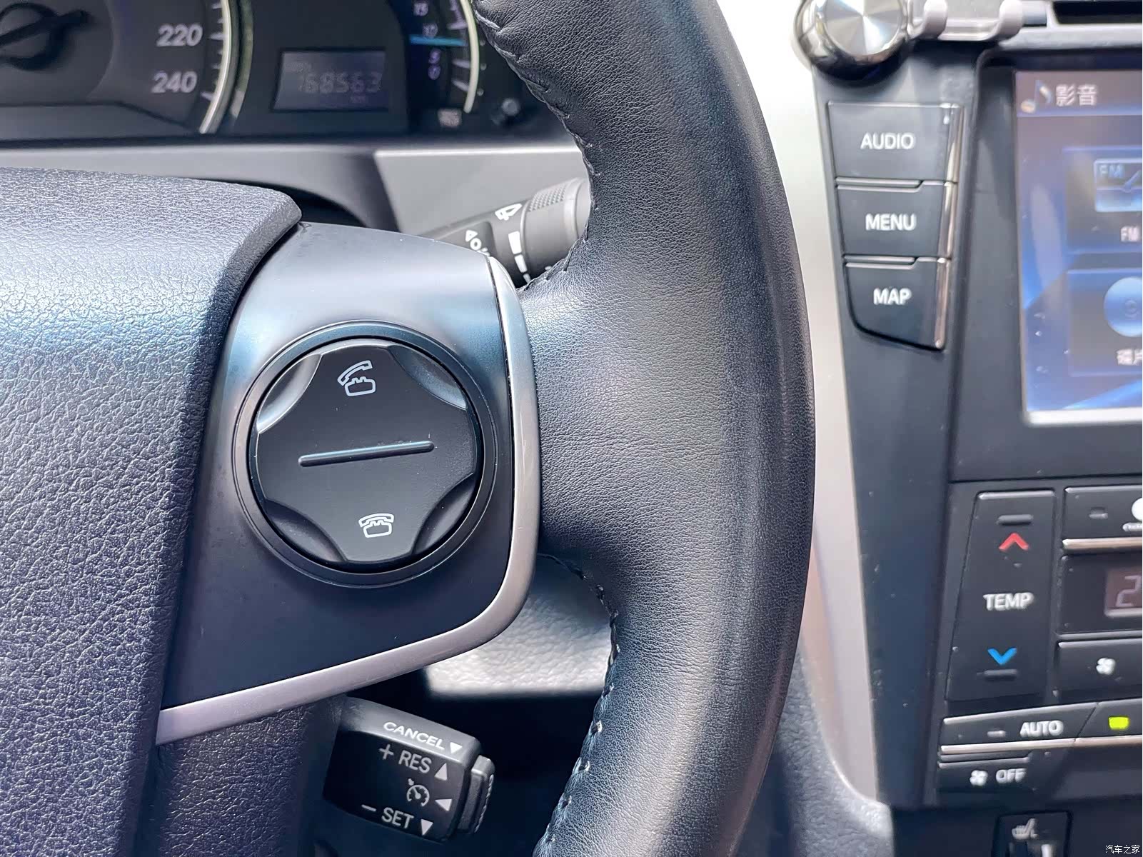 Toyota Camry, 2016 16