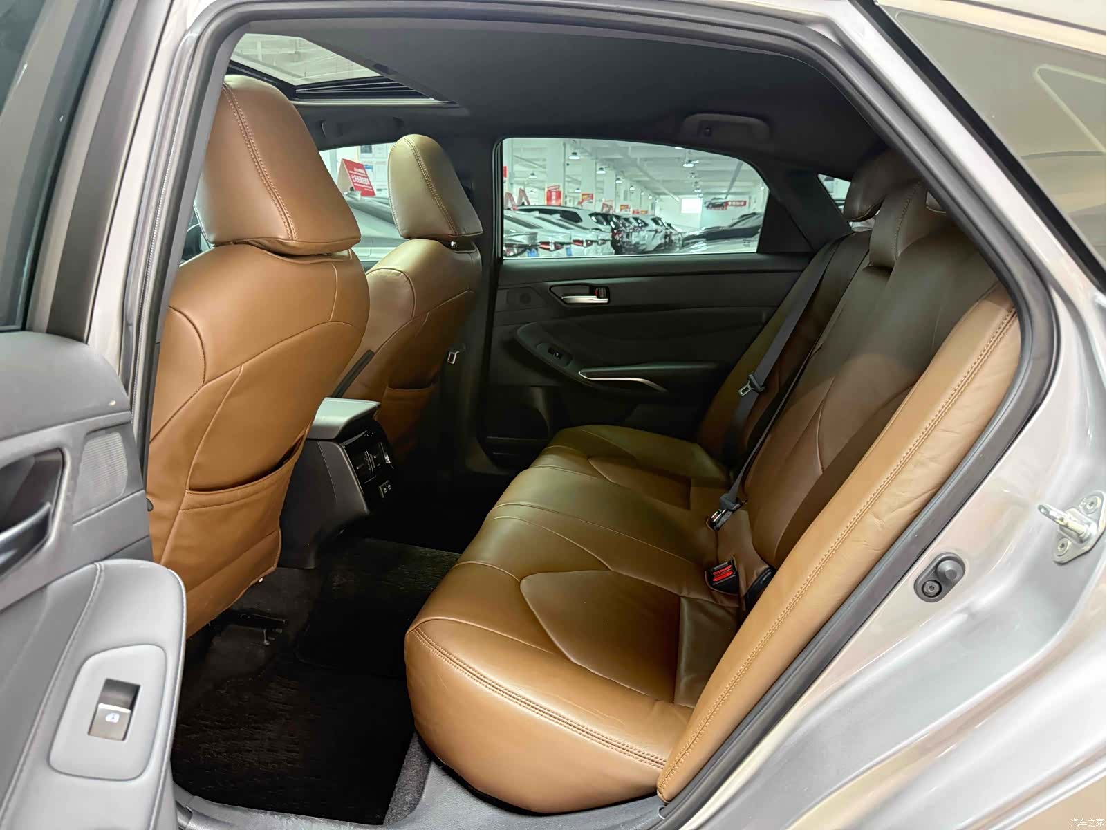 Toyota Avalon, 2020 10