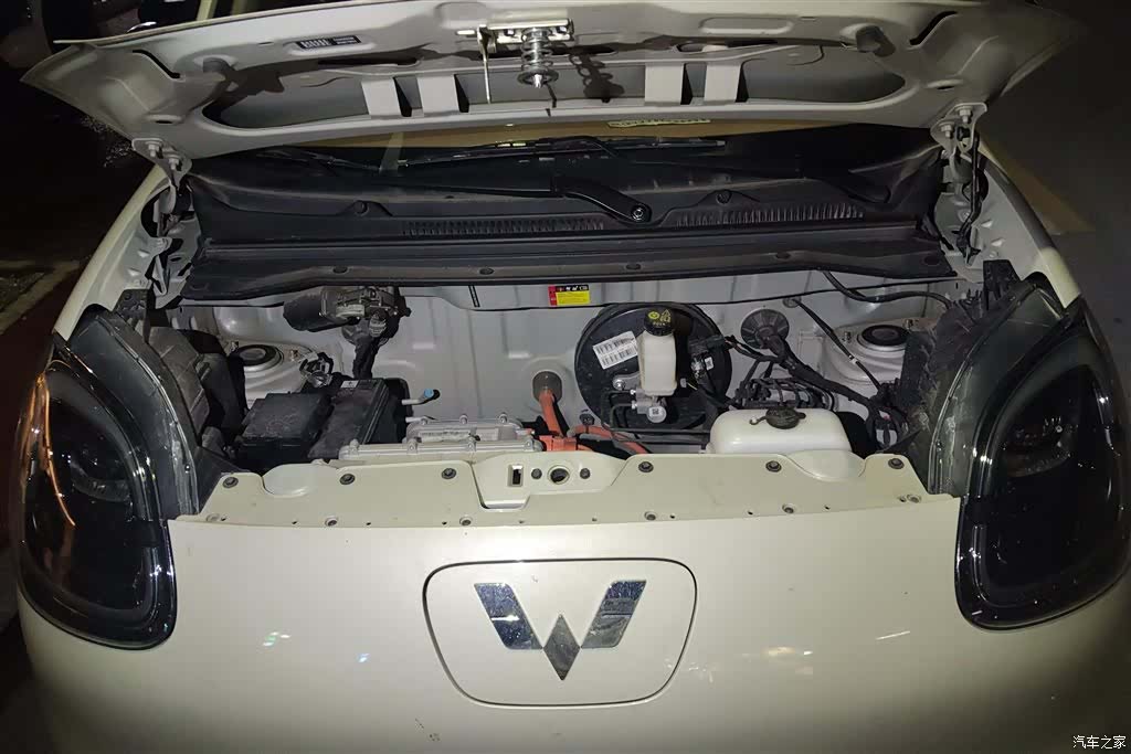 Wuling MINIEV, 2025 10