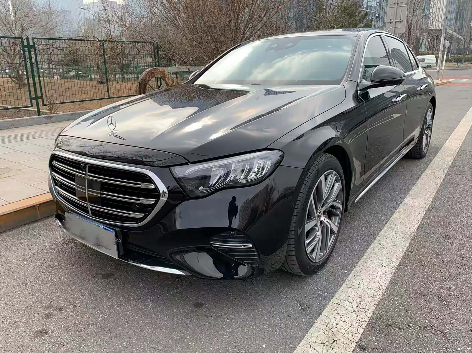 Mercedes-Benz E-Class, 2024 26