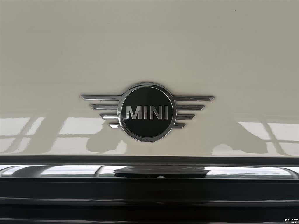 Mini ONE, 2021 14