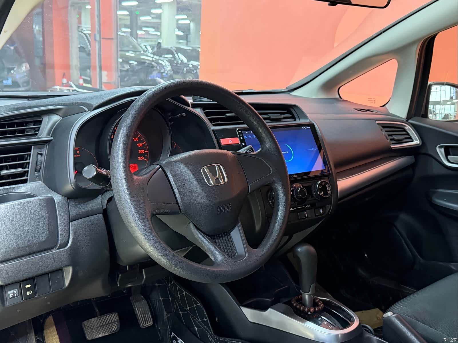 Honda Fit, 2015 7