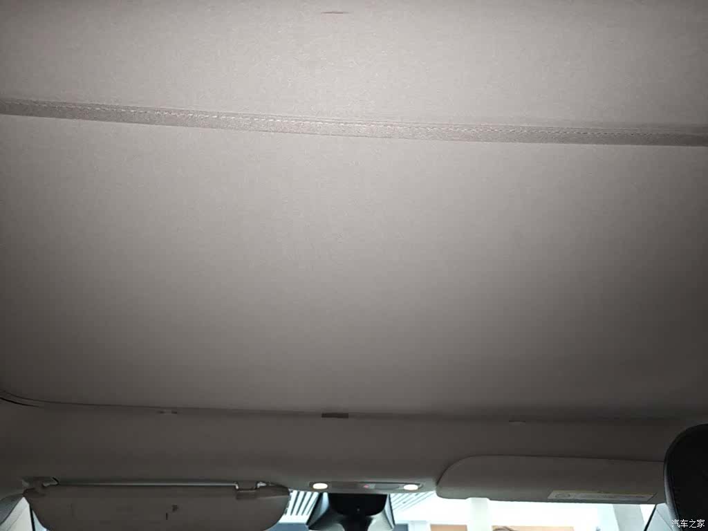 Tesla Model Y, 2022 18