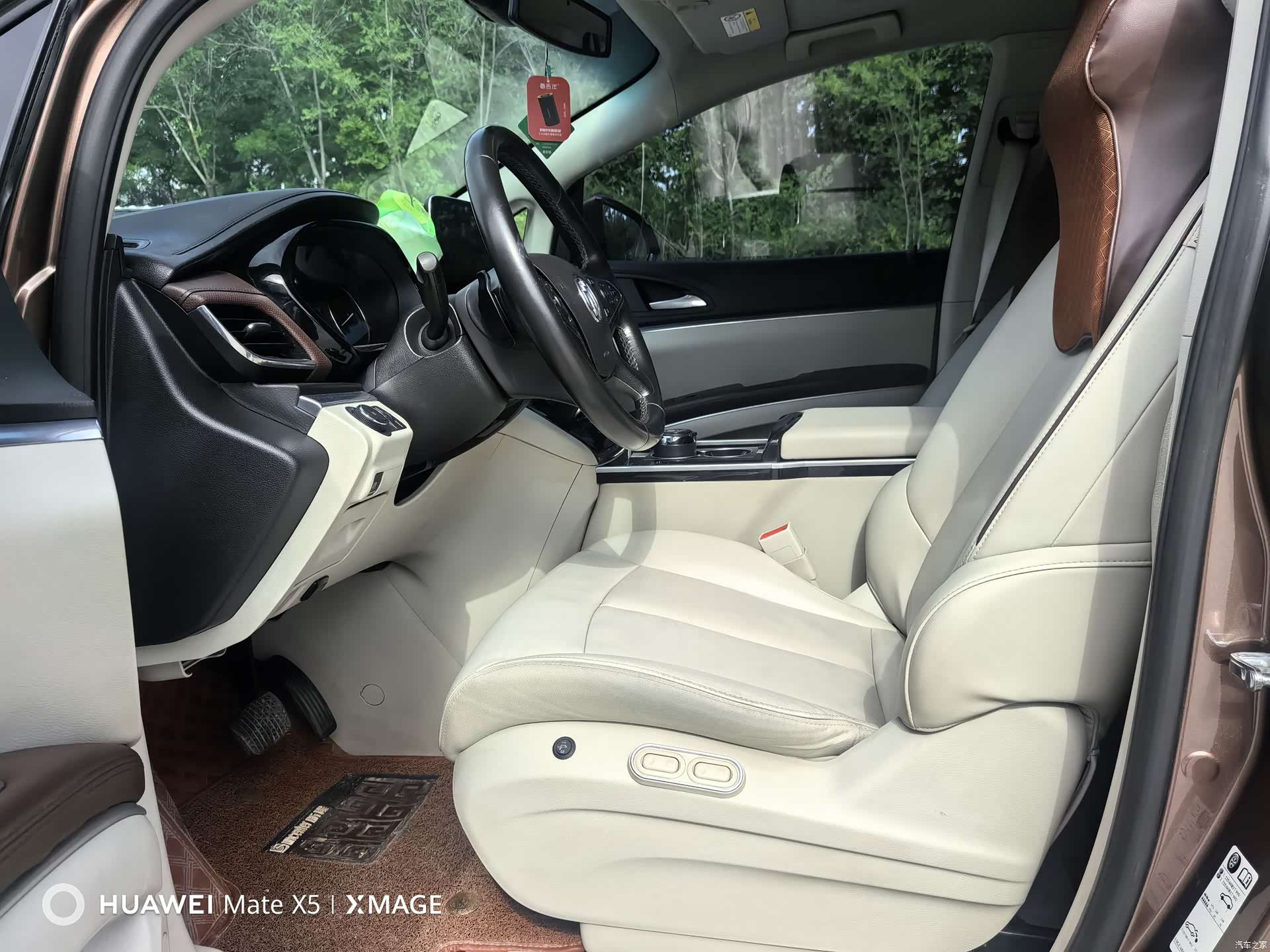 Buick GL8, 2020 4