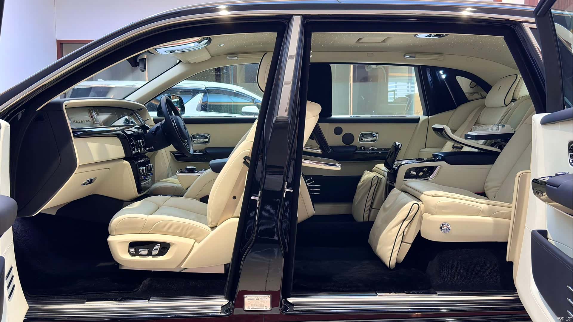 Rolls-Royce Phantom, 2019 17