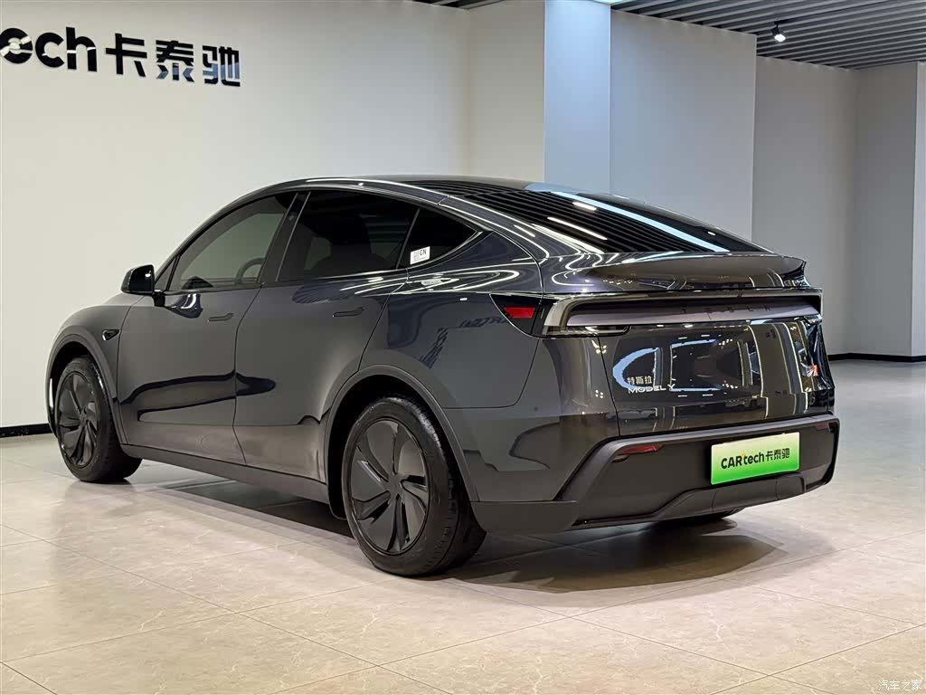 Tesla Model Y, 2025 6