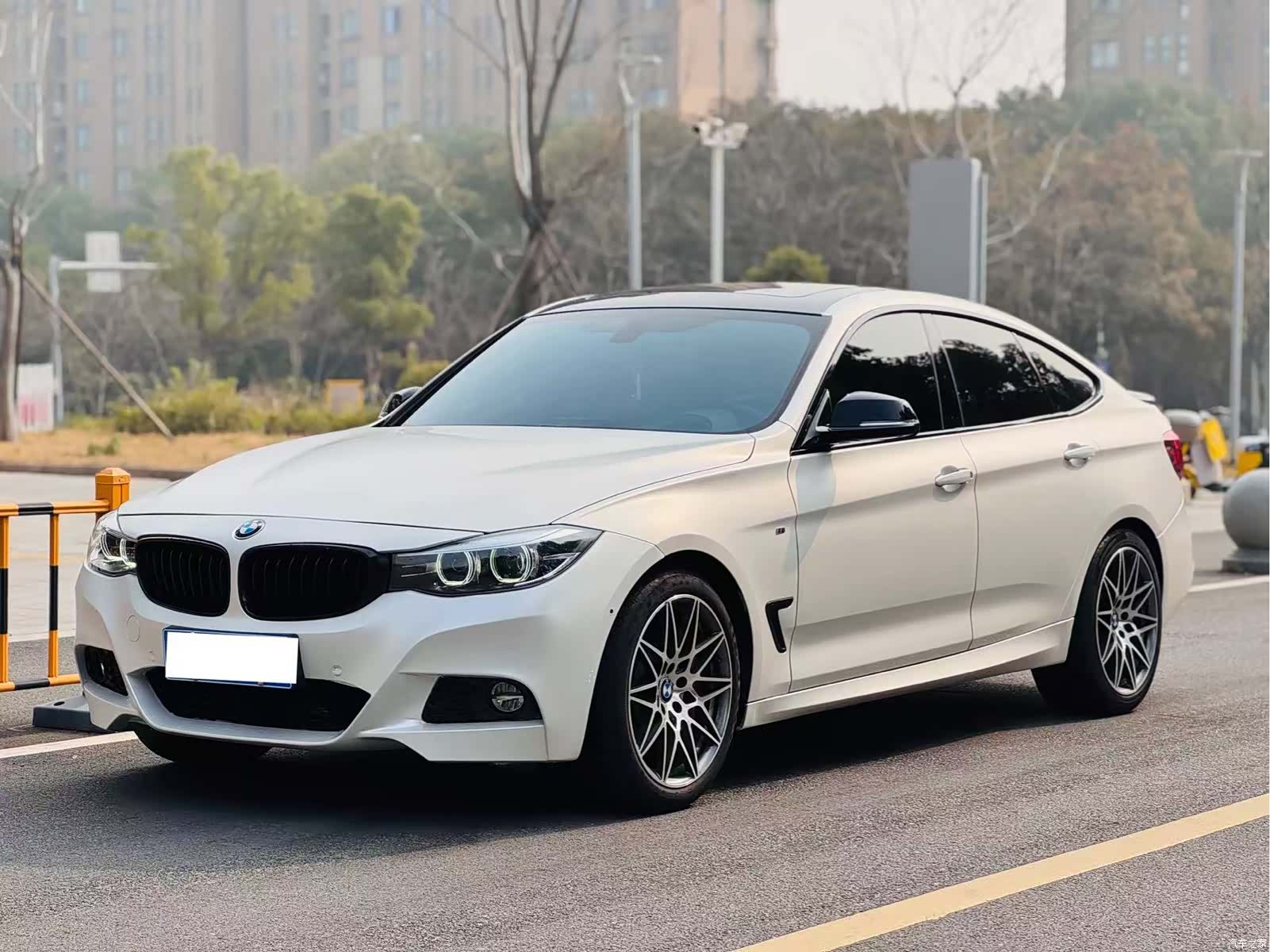 BMW 3 Series, 2021 1