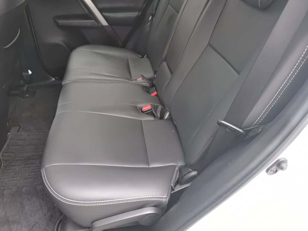 Toyota RAV4, 2018 17