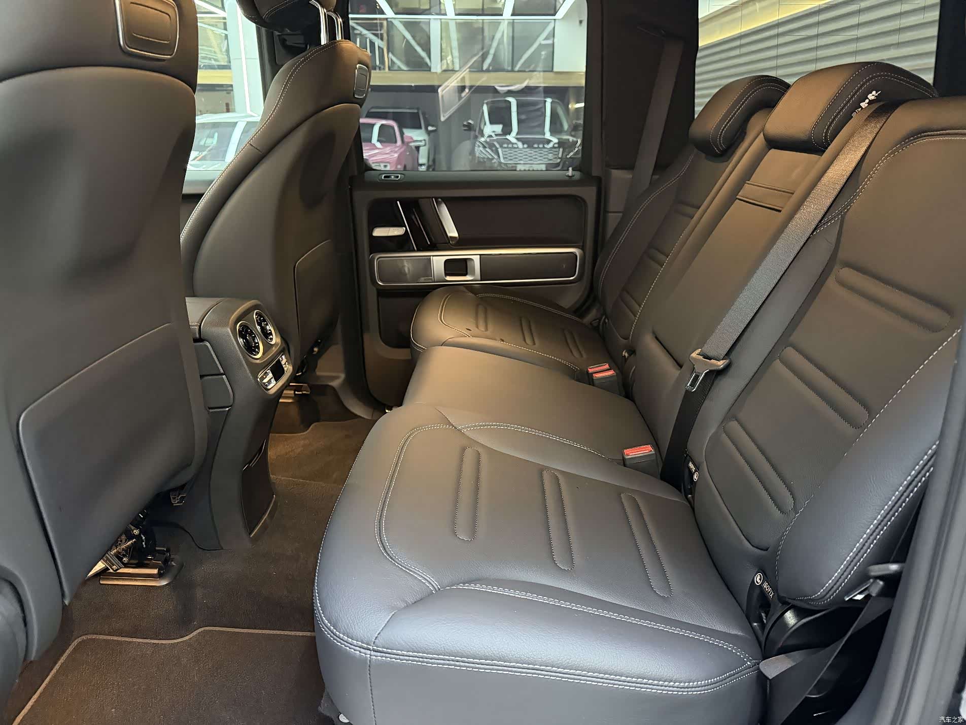 Mercedes-Benz G-Class, 2024 все фото