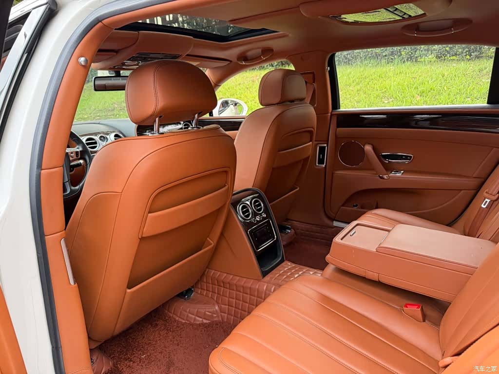 Bentley Flying Spur, 2016 11