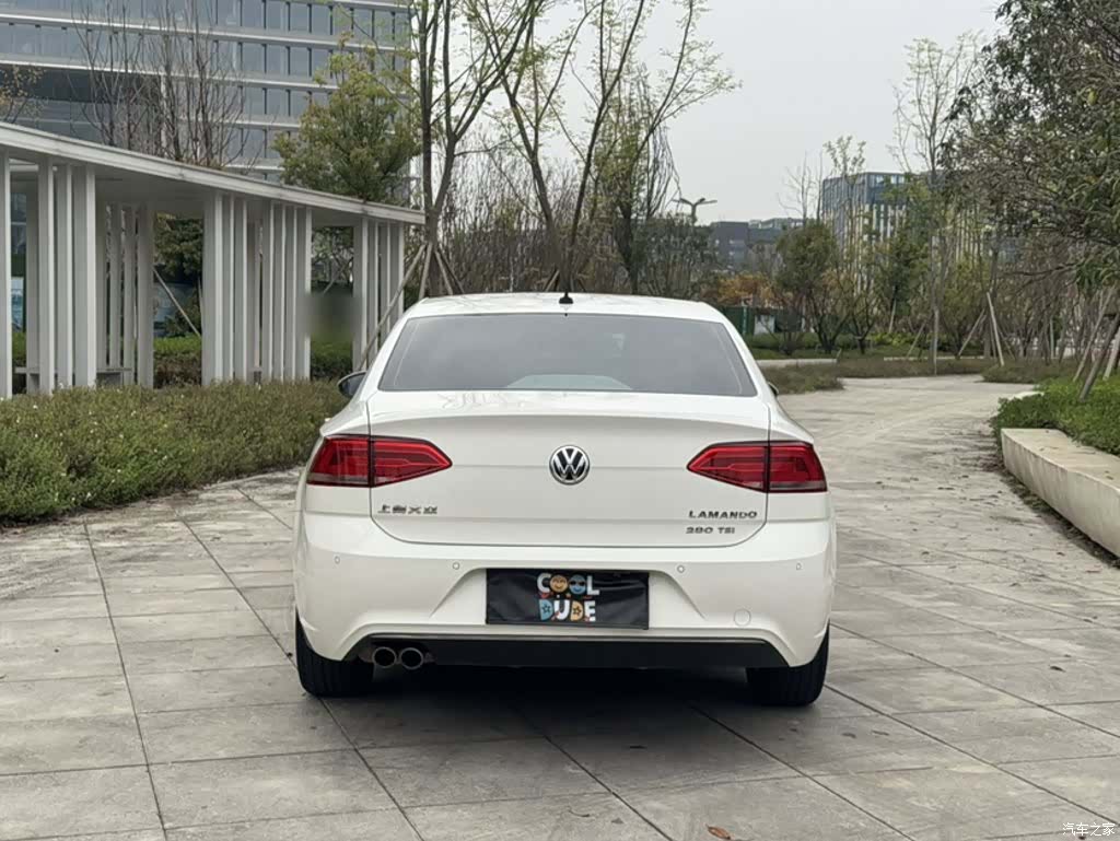 Volkswagen Lamando, 2016 20