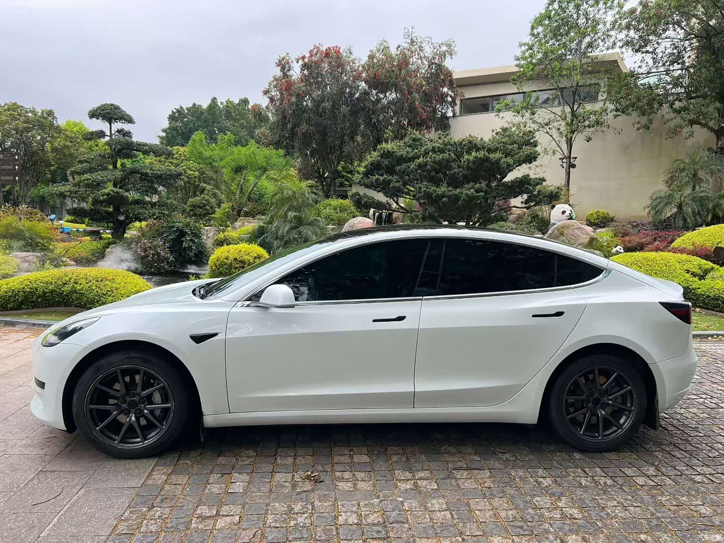Tesla Model 3, 2020 9