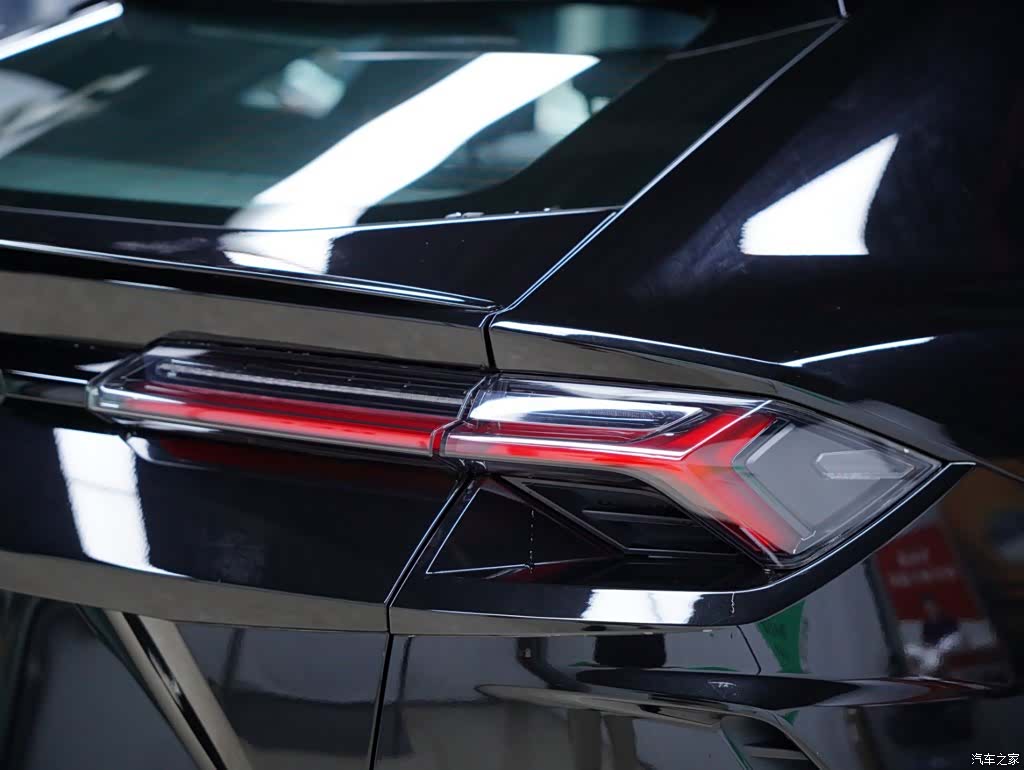 Lamborghini Urus, 2020 все фото