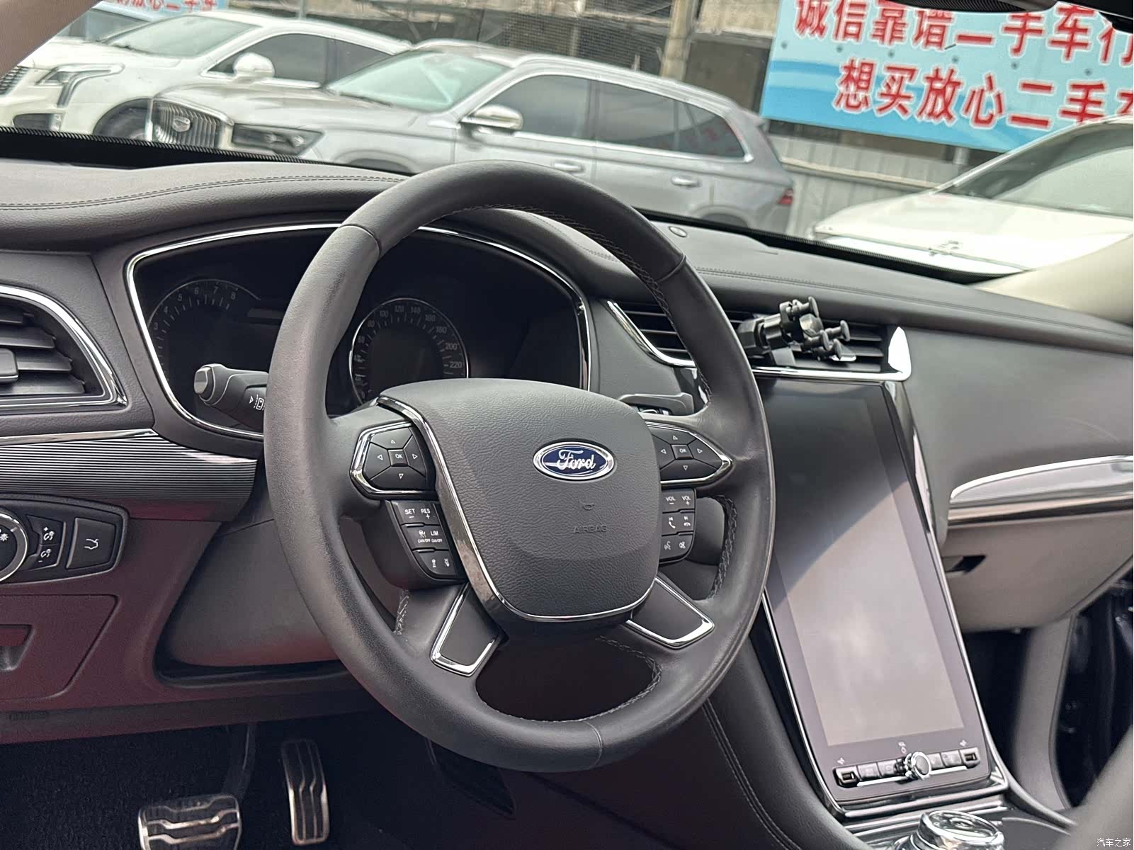 Ford Taurus, 2021 18