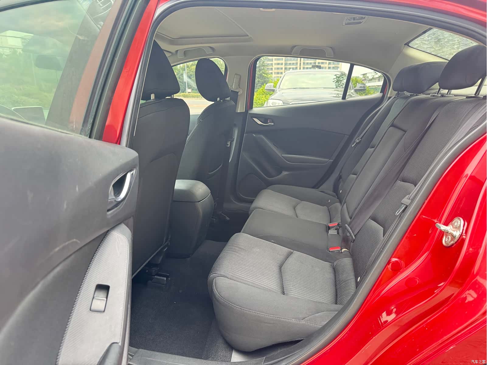 Mazda Mazda3, 2015 4