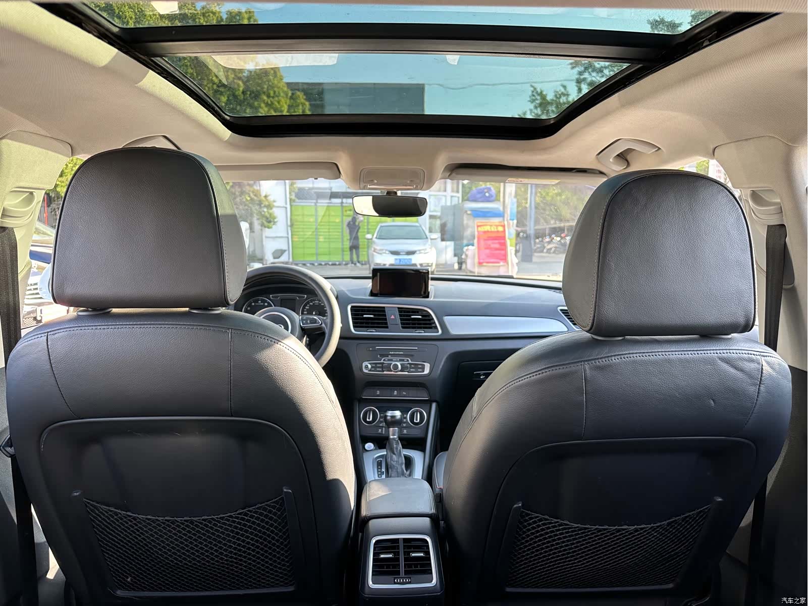 Audi Q3, 2018 10