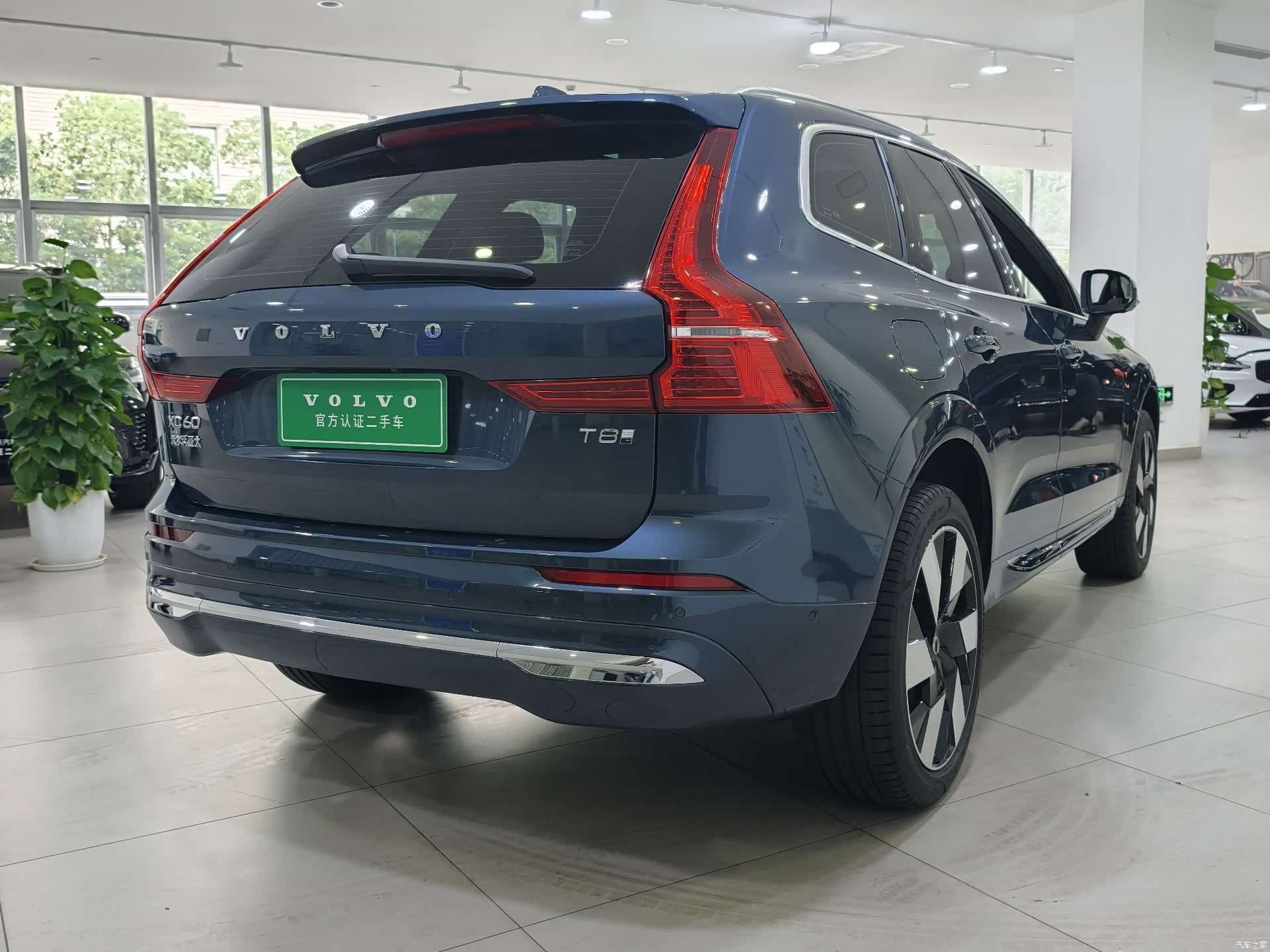Volvo XC60, 2025 6