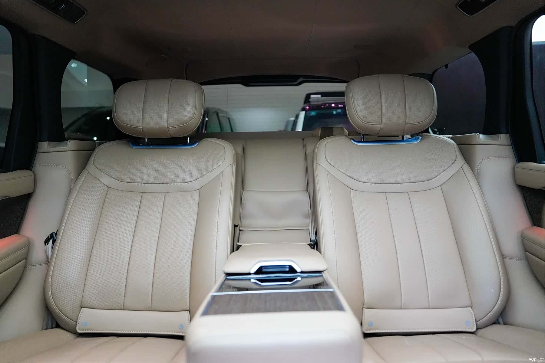 Land Rover Range Rover, 2024 25