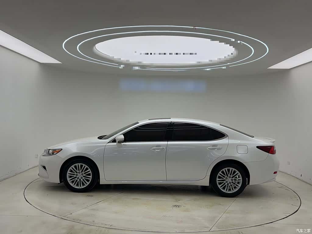Lexus ES, 2018 26