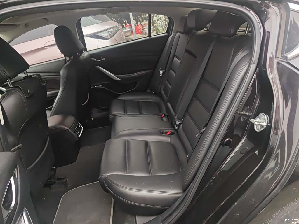 Mazda Atenza, 2018 13