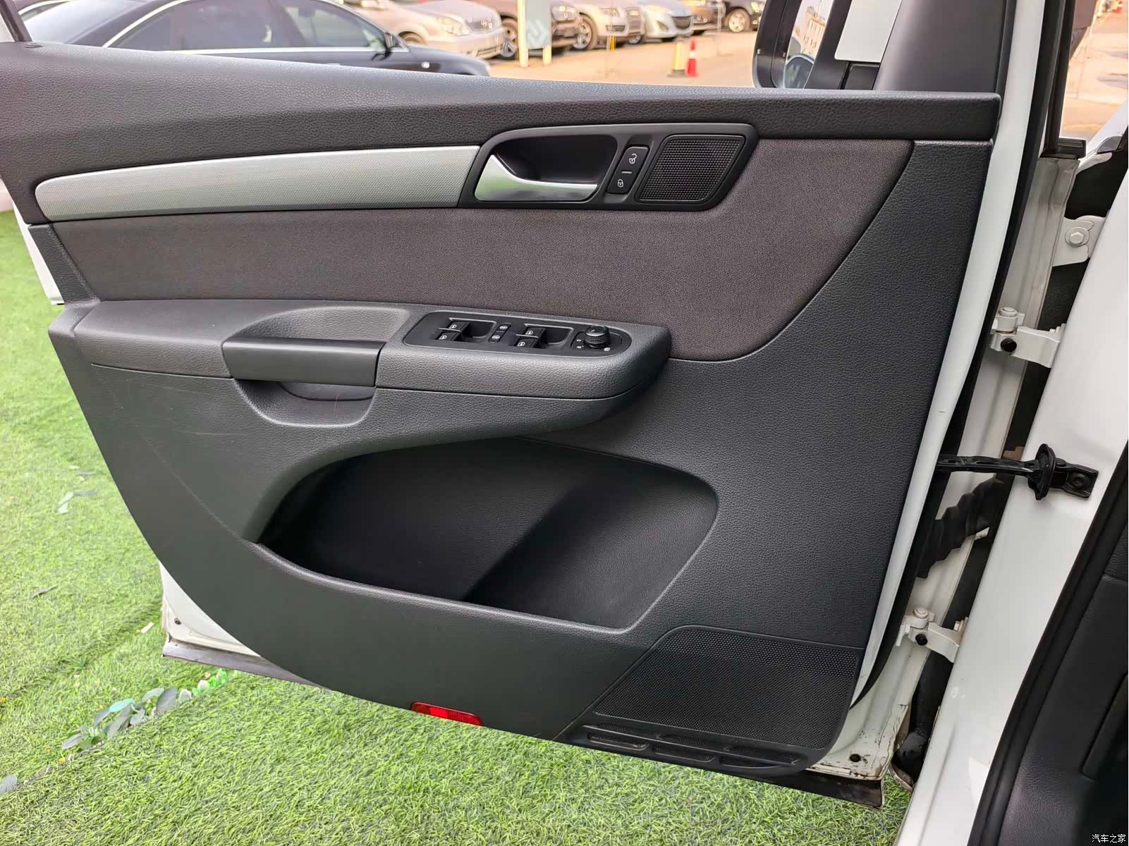 Volkswagen Xia, 2016 4