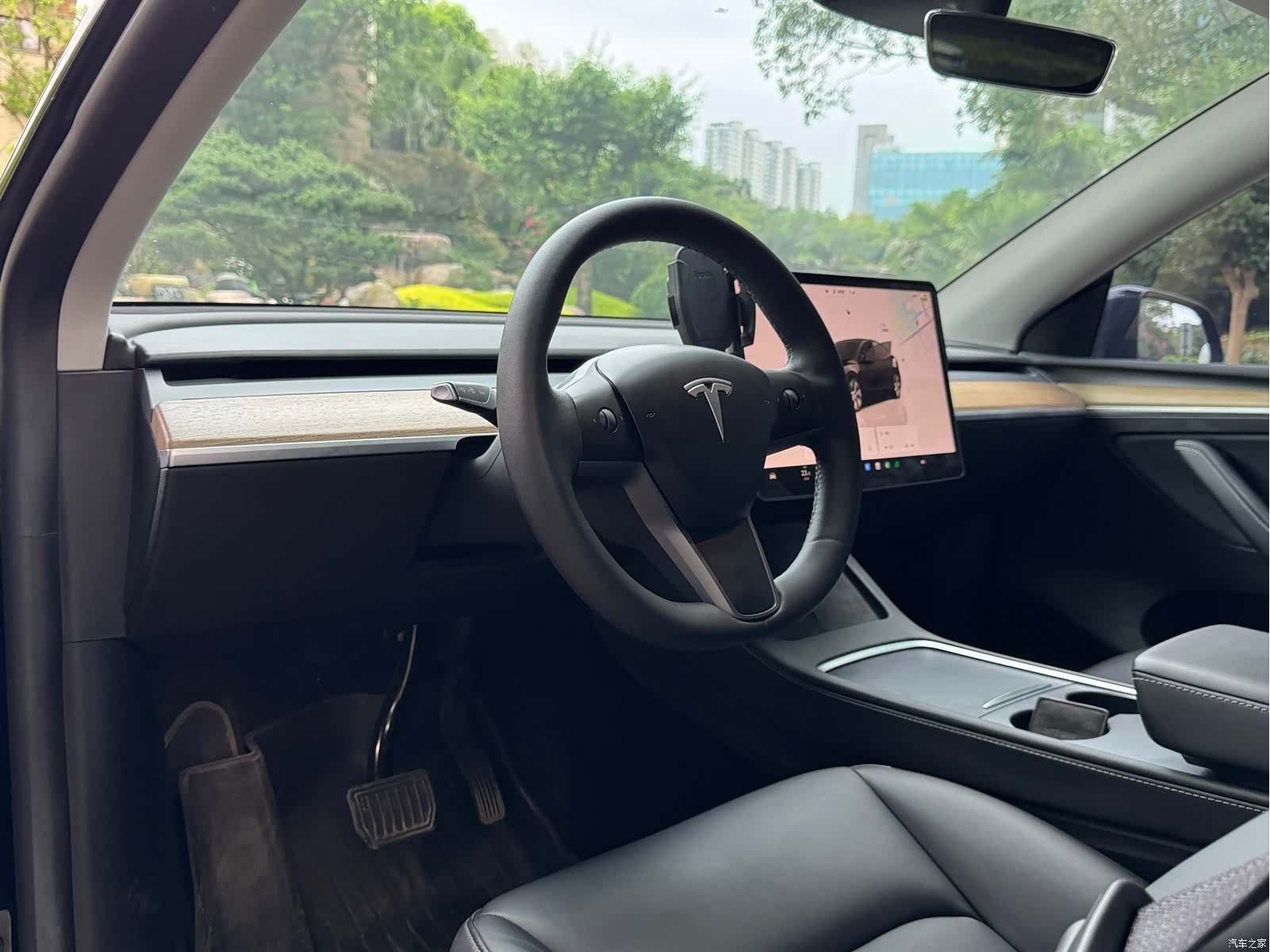 Tesla Model Y, 2023 8