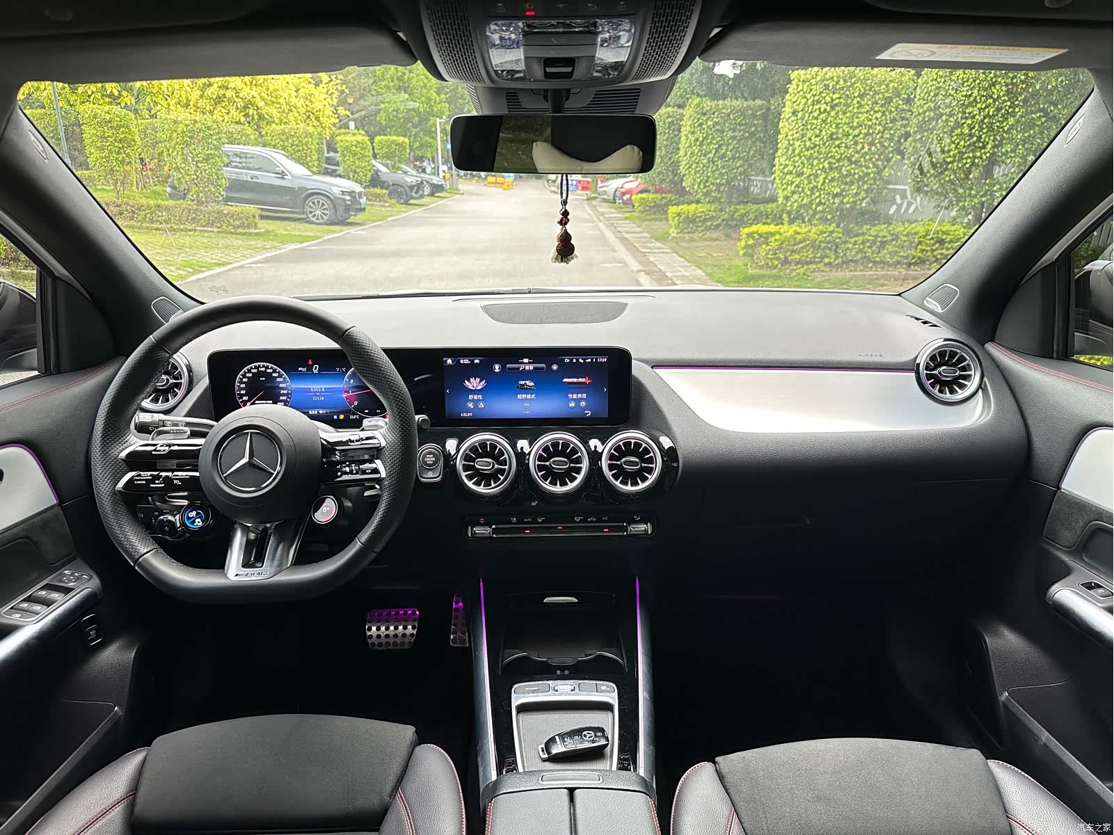 Mercedes-Benz GLA, 2024 8