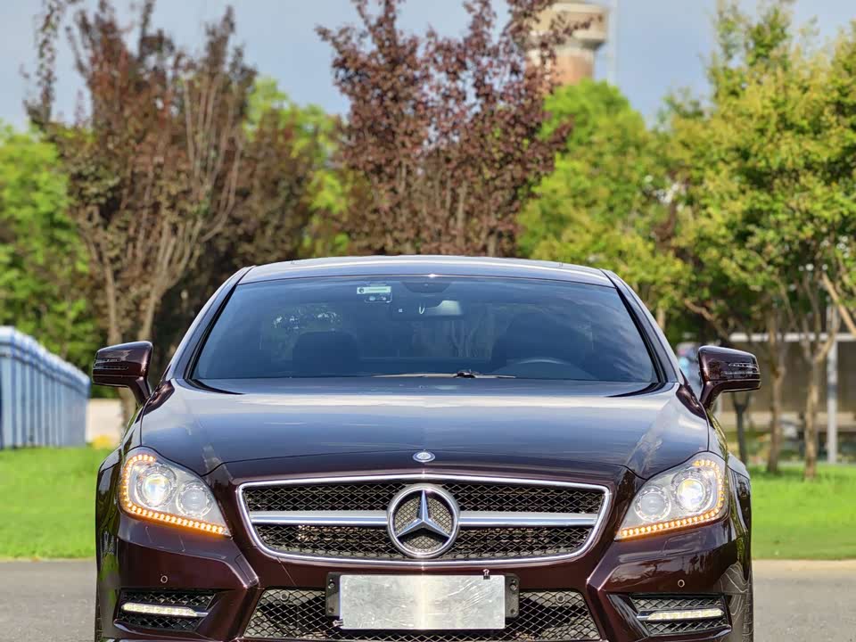 Mercedes-Benz CLS Mercedes-Benz CLS