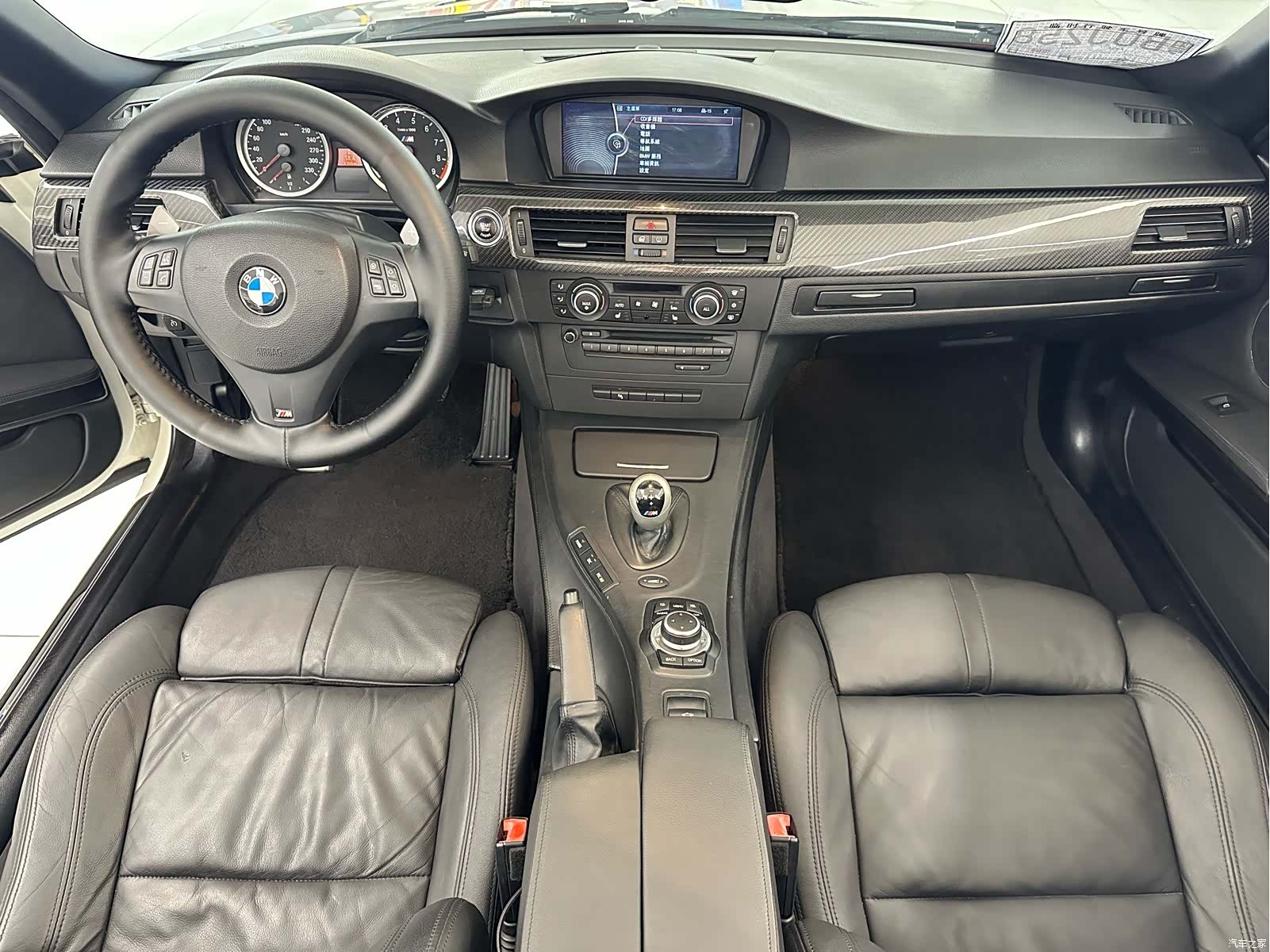 BMW M3, 2011 19