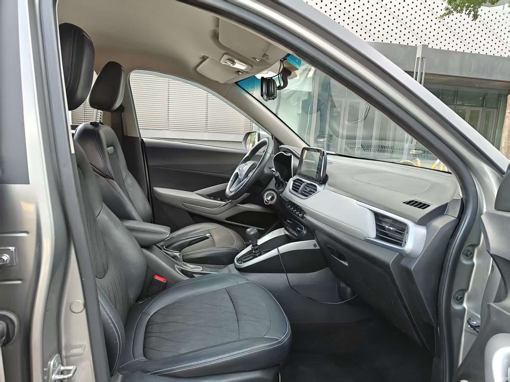 Wuling 510, 2019 4